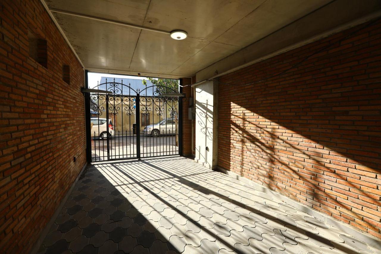 Apartamento Brick House Tiflis Exterior foto